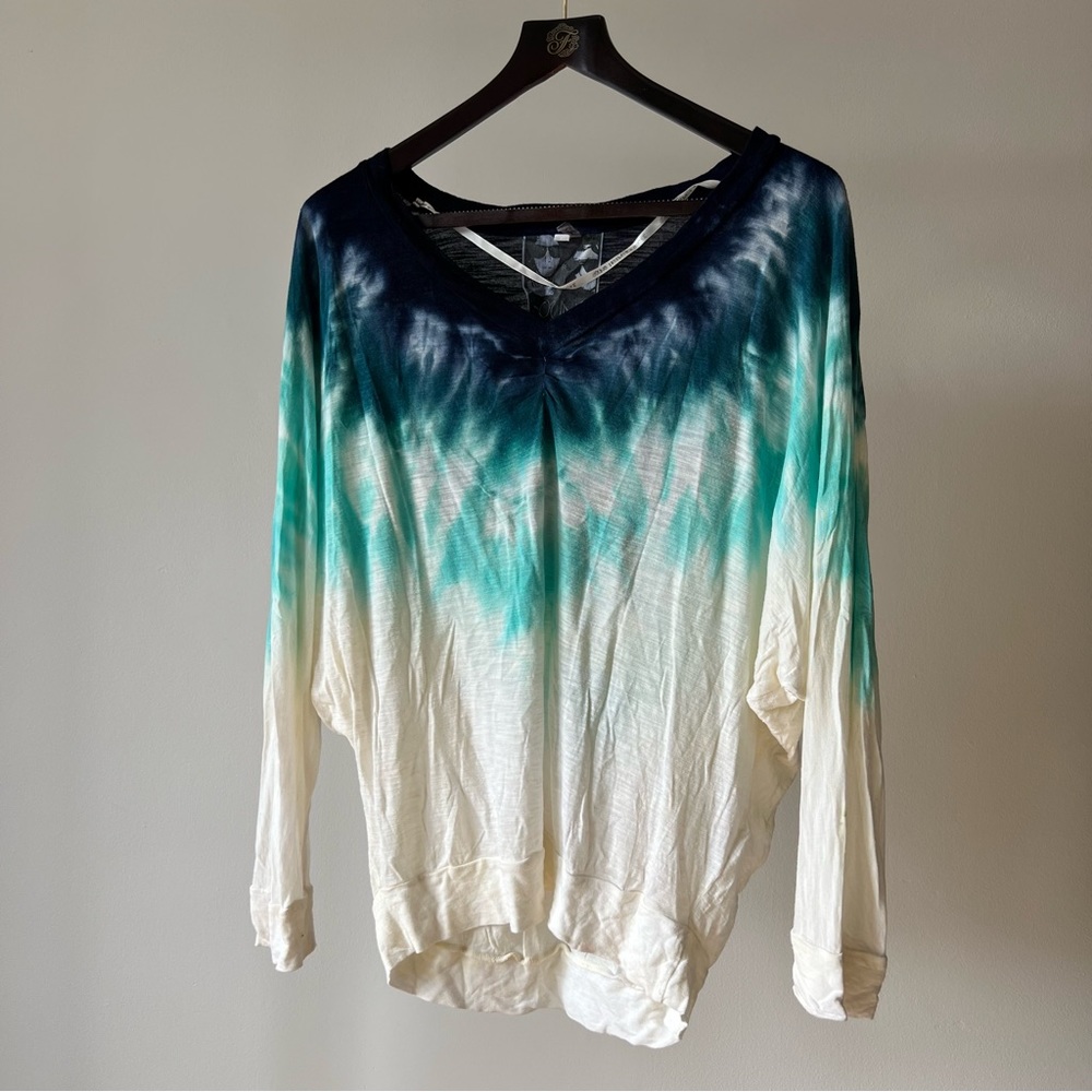 Young Fabulous & Broke Long Sleeves Top